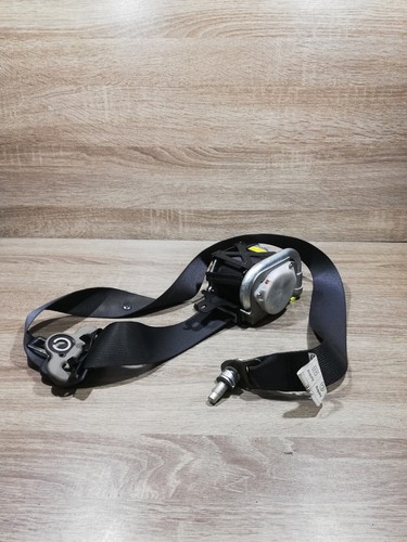 Nissan seat belt - nissan,